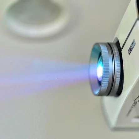 Выполняем установку любой сложности — от скрытой проводки до настройки акустики под помещение.